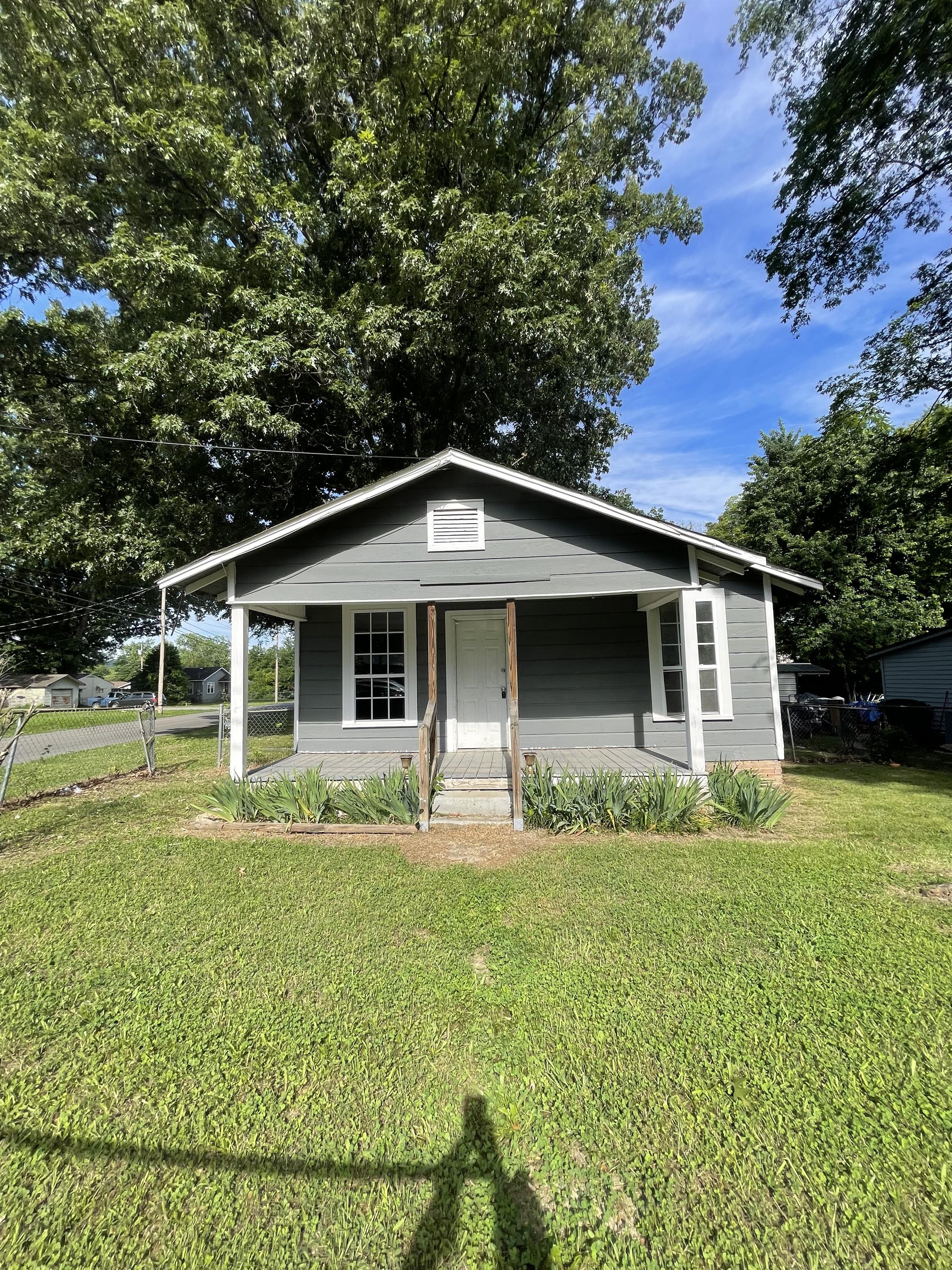 727 Carden Avenue