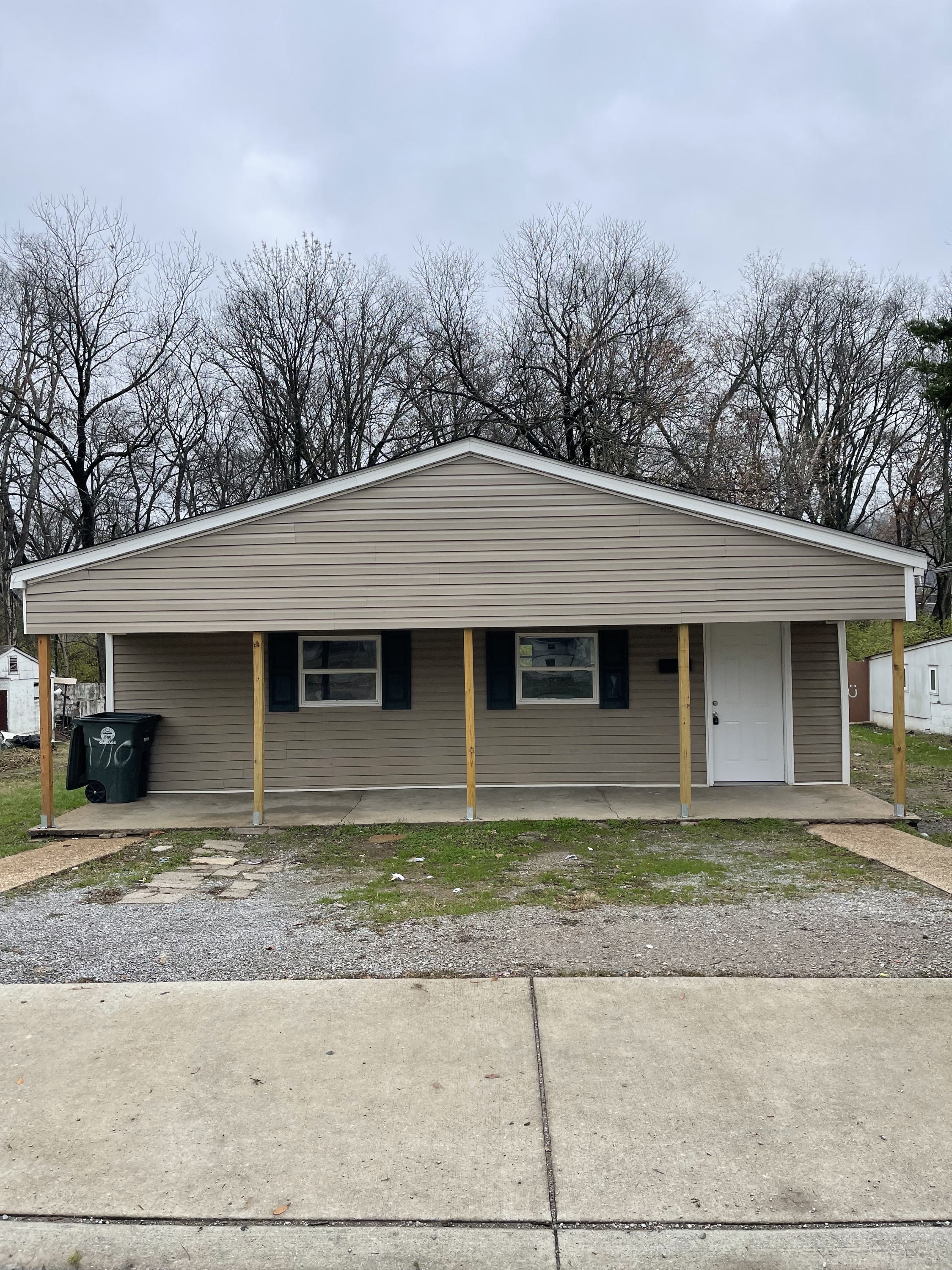 1710 South Kelley Street